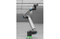 China Universal 20kg Payload Cobot UR20 Robot Arm For Automatic Welding Robot supplier