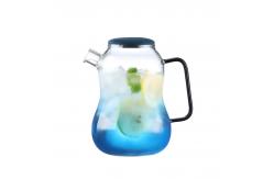 China Handmade Glass Carafe With Cup , Large Water Carafe For Home / Restaurant supplier