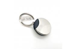 China Silver Metal Key Holder Stylish and Functional Keychain Accessory supplier