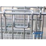 Wire mesh container used in storing goods in warehouse