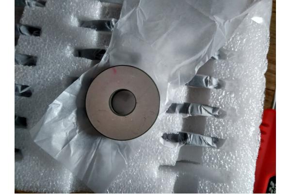 Tubuler Ring Piezoelectric Ceramic Discs Round Shape High Efficiency