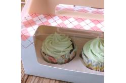 China Lovely CMYK 200gsm Cake Packaging Box With Window supplier
