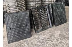China Square Ductile Iron Manhole Cover C250 Load Bearing Grade 800×800mm supplier