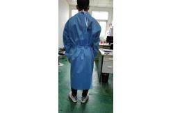 China PP SMS SMMS Disposable Medical Gowns With Embossed Surface supplier