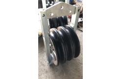 China Triple Aluminum Sheaves Cable Pulley Stringing Blocks With Rubber Lined supplier