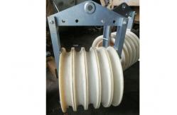 China 660mm Cable Pulling Pulley Wheels Sheaves Bundled Line Stringing Block supplier