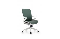 China Adjustable PU Modern Leather Swivel Executive Office Chair Thickness 1.0-1.1mm supplier