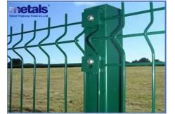 China Powdercoated Wire Mesh Fence Panel Garden Fence Wire Green 2.5mm supplier