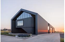 China 200mm Steel Warehouse Buildings Custom With Roof And Wall Cladding supplier