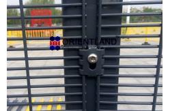 China Plastic Coated 358 Wire Mesh Security Fencing For PRISON 900-2500mm Height supplier