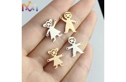 China anti rust Plating OEM Meaningful Engravable Boy Girl Pendant supplier