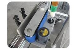 China Plastic Bottles RoHS 9600BPH Automatic Bottle Labelling Machine supplier
