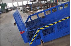 China 8000Kg Capacity Container Loading Portable Dock Ramp Manual Hydraulic Power supplier