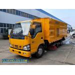 ISUZU N Series Road Washing Truck 130hp 5000L Euro 4 Emission Standard for sale