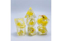 China Duckling Natural resin multi -noodle table game dice set dnd dice supplier