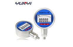 China Water Oil Air Digital Pressure Gauge Peak Function 5 Digit Display 260Mpa supplier