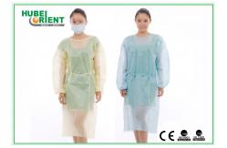 China Disposable Nonwoven Polypropylene Isolation Gown With Elastic Wrist supplier