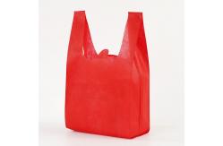 China Handled Polypropylene Non Woven T Shirt Bag Shrink Resistant Laminated supplier