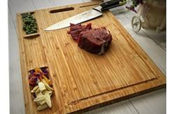 China Varnished Surface Bamboo Cutting Board Set With 3 Separate Compartments supplier