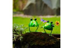 China Multiple Metal Garden Ornaments Sculptures Rustproof Frogs By The Pond supplier