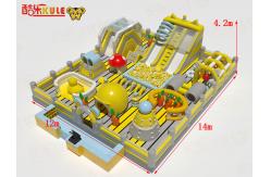 China Large Playground Inflatable Bouncy Castles Yellow Grey supplier
