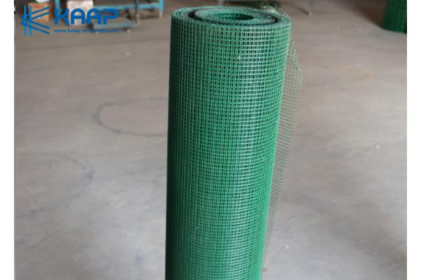 Green Mesh Fence Panels Mechanical Protection Practical For Field Area Fence