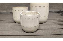 China Striking Modern Fiber Clay Planter with Drainage Frost Resistant supplier