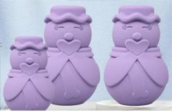China Pet Snowman Custom Toy Bite Resistant Molar Natural Rubber Biting  Interactive Pet Toys supplier