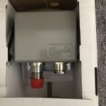 Danfoss EMP 2 Series Pressure Transmitter 0-10 Bar 4-20 mA Output for sale