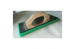 China Rounded Wooden Handle Trowel The Ultimate Gardening Tool for Professionals supplier