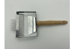 China 23 Needles Stainless steel Double Headed Honey Uncapping Fork with wooden handle supplier
