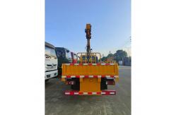 China Original Double Cabin ISUZU 4x2 3.2 Tons Crane Mounted Truck supplier