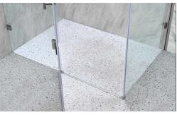 China Elegant Corner Shower Enclosure With 8mm Tempered Glass And Hinge supplier