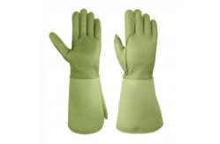 China thornproof Rose Pruning Garden Gloves supplier