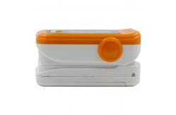 China OLED Spo2 Fingertip Pulse Oximeter With Removable Battery supplier