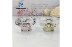 China Custom Eco Friendly Transparent Acrylic Magnetic Perfume Cap supplier