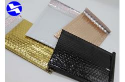 China Various Sizes Metallic Bubble Mailing Envelopes Good Barrier Against Moisture supplier