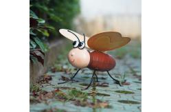 China Decorative Metal Bee Garden Sculpture Art Rustproof Multiple Design supplier