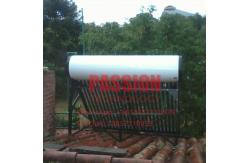 China Enamal White Outer Tank Solar Water Heater 304 Stainless Steel Solar Collector supplier