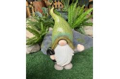China Custom Gnome Magnesium Oxide Garden Statue Rustproof With Green Dots Hat supplier