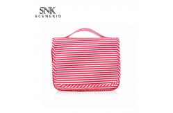 China Hanging Large Capacity Digital Printed Folding Makup Organizer Bag supplier