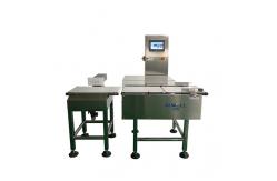 China Food ROHS Online Dynamic Checkweigher Machine With Rejector supplier