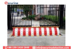 China 70 Ton A3 Steel Hydraulic Traffic Block Security Barriers With K12 Collision Level supplier
