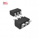 MAX1853EXT+T PMIC Chip Charge Pump Switching Regulator IC Output 30mA for sale