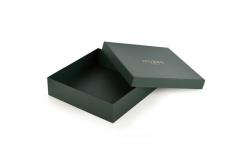 China Pantone Clothes Packaging Box Biodegradable Removable Rigid Cardboard Gift Box supplier