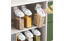 China 1600ML Clear Stackable Reusable Plastic Lunch Containers White supplier
