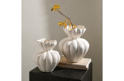 China French Style Fluted Vase for Elegant Home Decor supplier