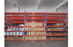 China Warehouse Corrosion Proof Medium Duty Shelving Cut In Composite Structure supplier