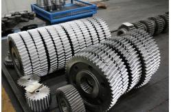 China Manipulate Way Forced Manipulation Single Helical Gear with 1.0 Addendum Coefficient supplier