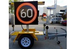 China Auto Dimming Flashing Speed Limit Signs , Led Programmable Sign Easily Operation By Hand supplier